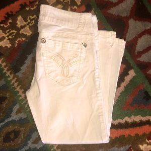 Rewind capris jeans.